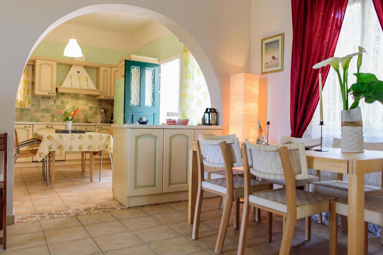 Appartement Jasmine Of Poseidonia à Posidhonía Extérieur photo