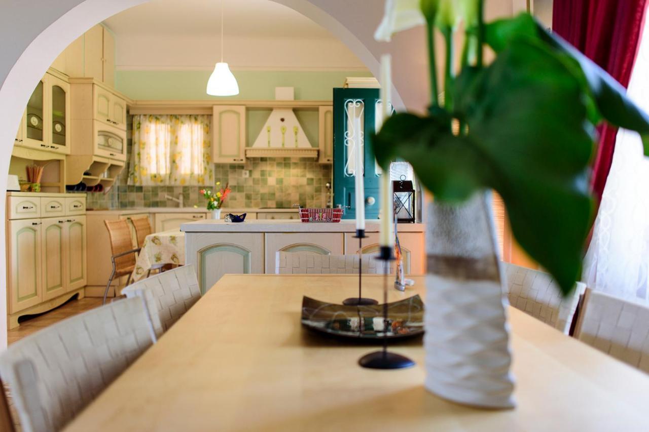 Appartement Jasmine Of Poseidonia à Posidhonía Extérieur photo